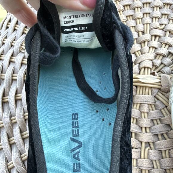 Sea Vees Monterey Sneaker Crush US 7 Black Velvet Lace Up Low Round Toe - Picture 15 of 16